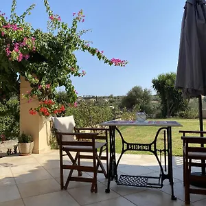 επισκεφθείτε το ξενοδοχείο